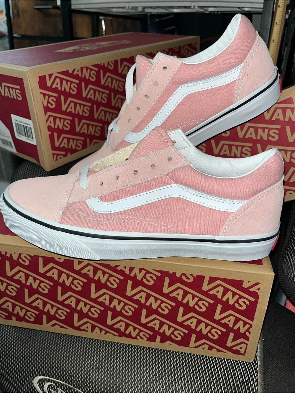 Vans Old Skool Low Top Sneakers - Pink